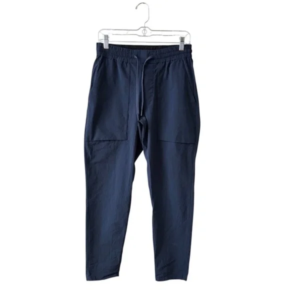 Lululemon Active Wear Casual Minimal - Picture 3 of 10